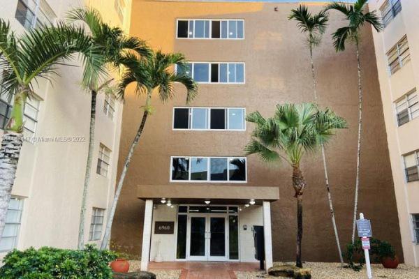 Coral Gate East, 6940 NW 186th St #1-523, Country Club, Florida 33015, image 2