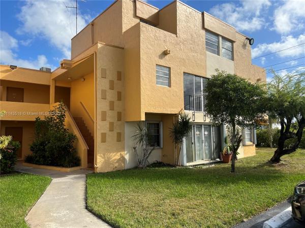 South Winds, 9301 SW 4th St #102E, Fountainebleau, Florida 33174, image 2