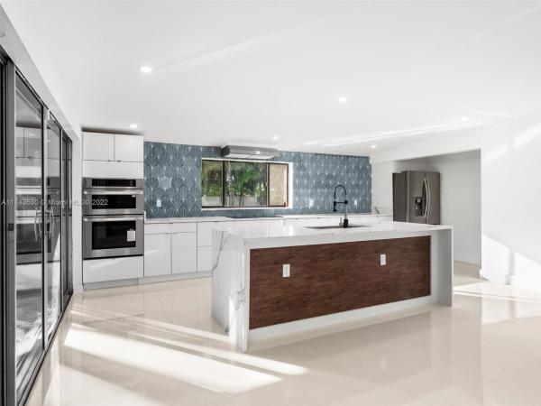 Wilton Estates, 2717 NW 7th Ave, Wilton Manors, Florida 33311, image 2
