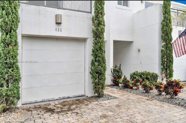 Gateway Park, 822 NE 19th Ave, Fort Lauderdale, Florida 33304, image 1