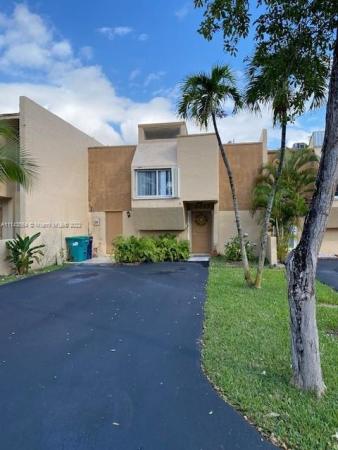 The Twins, 6627 SW 139th Ave, Kendale Lakes, Florida 33183, image 2