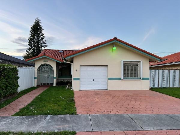 Bird Lakes South, 14247 SW 51st St, Kendale Lakes, Florida 33175, image 2