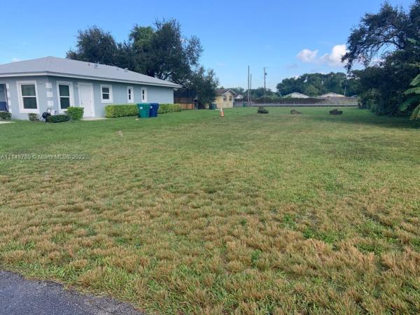 Dixie Pines, 120xx SW 213th St, Goulds, Florida 33177, image 2