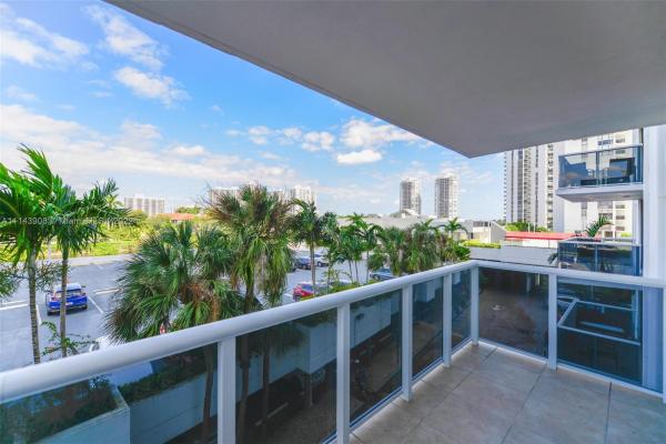 Eldorado Towers, 3625 N Country Club Dr #310, Aventura, Florida 33180, image 2