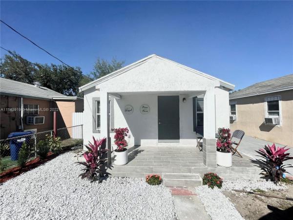 Roosevelt Park, 2991 NW 44th St, Brownsville, Florida 33142, image 2