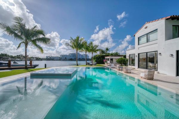 Lake View, 554 Lakeview Dr, Miami Beach, Florida 33140, image 2