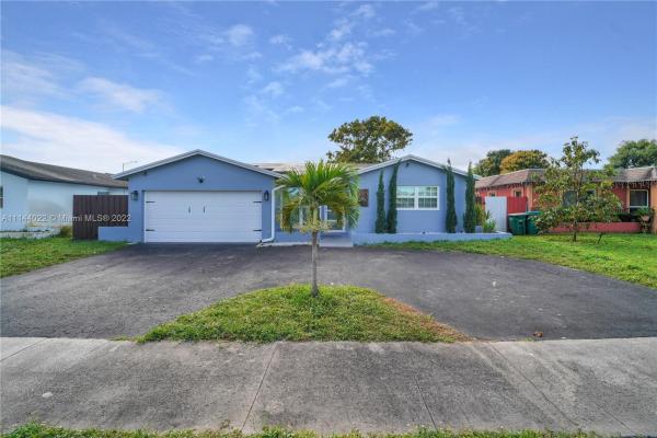 Woodland Greens, 5820 NW 56th Pl, Tamarac, Florida 33319, image 2
