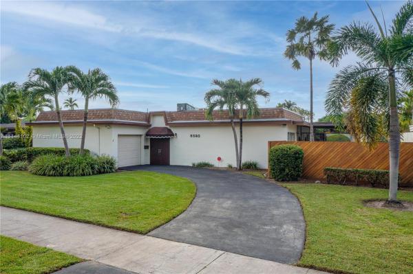 Heftler Homes Sunset Park, 8520 SW 102nd Ave, Kendall, Florida 33173, image 2