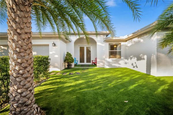 Wilton Manors No HOA, 1465 NE 24th St #1-1, Wilton Manors, Florida 33305, image 2