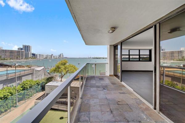 Nine Island Avenue, 9 Island Ave #408, Miami Beach, Florida 33139, image 2
