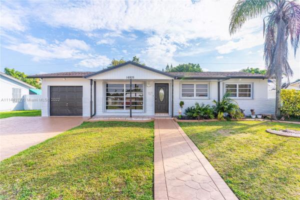 South Miami Heights Manor, 16935 SW 119th Pl, South Miami Heights, Florida 33177, image 2