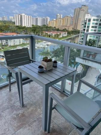 Uptown Marina Lofts, 3029 NE 188th St #912, Aventura, Florida 33180, image 2