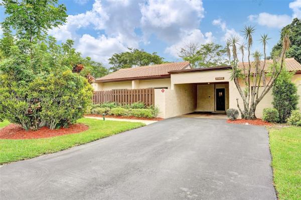 The Horizons Of Boca Lago, 21888 Cypress Cir, Boca Raton, Florida 33433, image 1