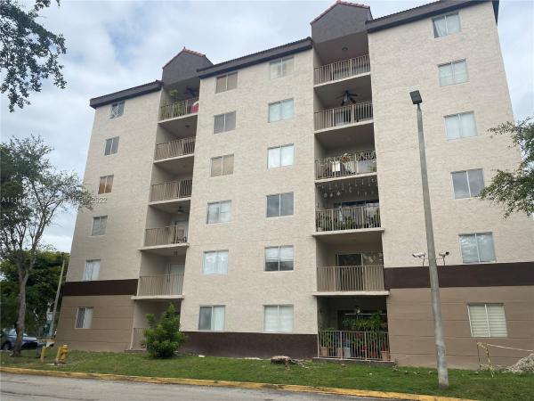 Kendall Lake Towers, 15231 SW 80th St #203, Kendall West, Florida 33193, image 2