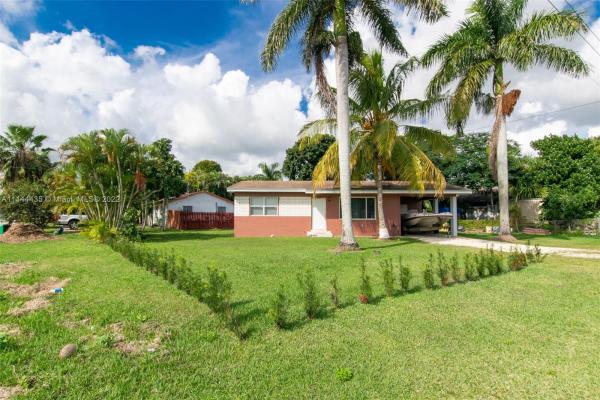 Friedland Manor, 522 SW 7th Ave, Florida City, Florida 33034, image 1