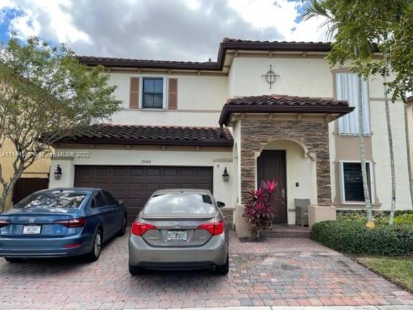 Gardens By The Hammocks, 15166 SW 119th St, The Hammocks, Florida 33196, image 2