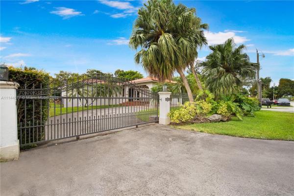 Flagler Waterway Estates, 8290 SW 5th St, Fountainebleau, Florida 33144, image 2