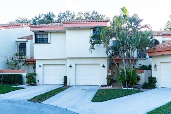 Emerald Oaks, 3450 Laurel Oaks Ln #2203, Hollywood, Florida 33021, image 1