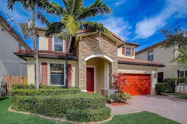 Enclave At Black Point Marina, 10471 SW 228th Ter, Cutler Bay, Florida 33190, image 2