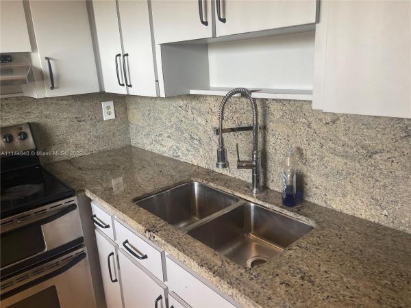 Parkview, 9170 Fontainebleau Blvd #203, Fountainebleau, Florida 33172, image 2
