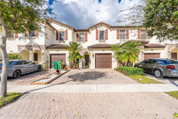 Umbria At The Vineyards, 3709 NE 4th ST, Homestead, Florida 33033, image 2