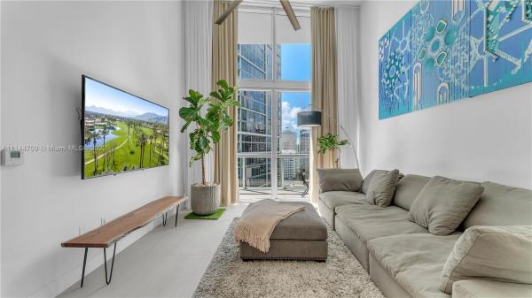 Icon Brickell Tower 1, 475 Brickell Ave #2213, Miami, Florida 33131, image 2