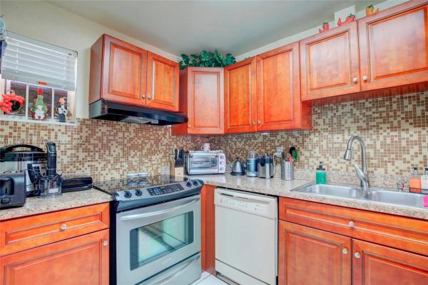 Palm West Gardens, 1990 W 56th St #1421, Hialeah, Florida 33012, image 1