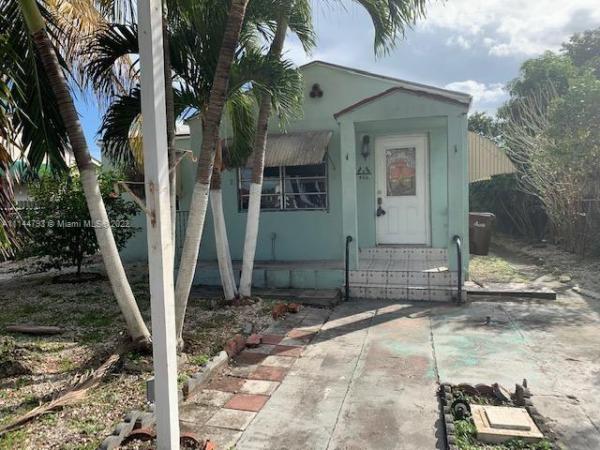 East Hialeah, 466 SE 1st St, Hialeah, Florida 33010, image 1