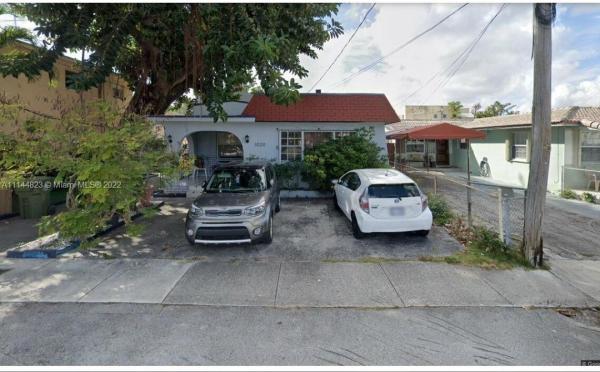 Stuarts, 1020 SW 9th Ave, Miami, Florida 33130, image 1