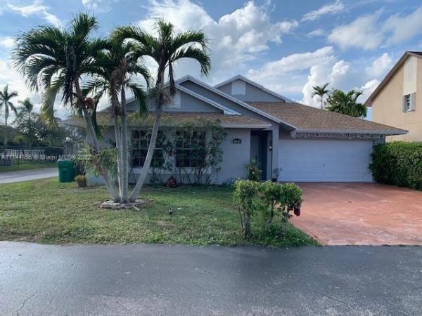 Country Lake Park, 18640 NW 77th Ct, Hialeah, Florida 33015, image 2