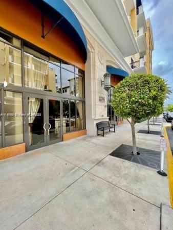 Colonnade At Dadeland, 8395 SW 73rd Ave #512, Glenvar Heights, Florida 33143, image 2