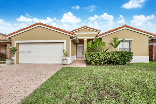 15841 SW 66th Ter, Kendale Lakes, Florida 33193, image 2