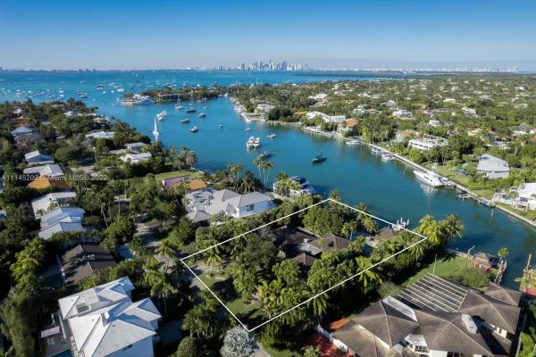 Mashta Island, 511 N Mashta Dr, Key Biscayne, Florida 33149, image 1
