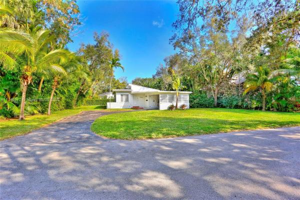 7895 SW 52nd Ct, Unincorporated Dade County, Florida 33143, image 2