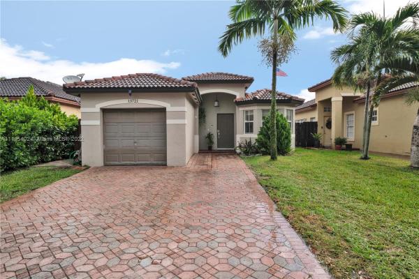 Bonita Lakes, 13721 SW 119th Ave, Three Lakes, Florida 33186, image 2