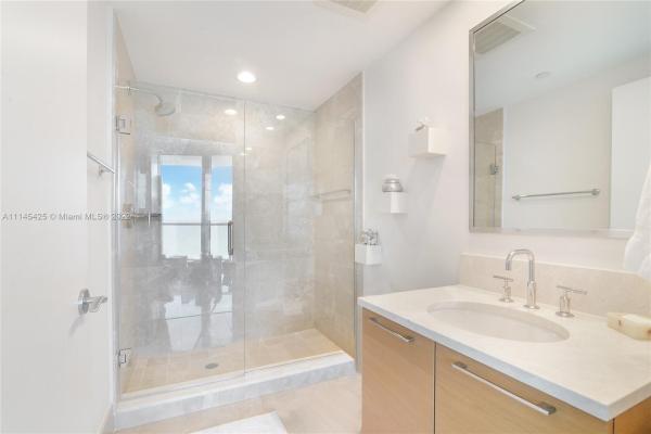 Jade Beach, 17001 Collins Ave #2302, Sunny Isles Beach, Florida 33160, image 2