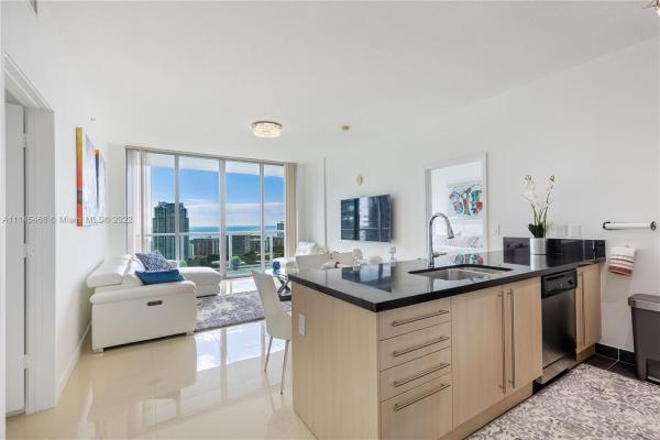 Axis On Brickell South, 79 SW 12 St #3704, Miami, Florida 33130, image 2