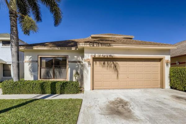 Tara Lakes West, 108 Azalea Cir, Boynton Beach, Florida 33436, image 2