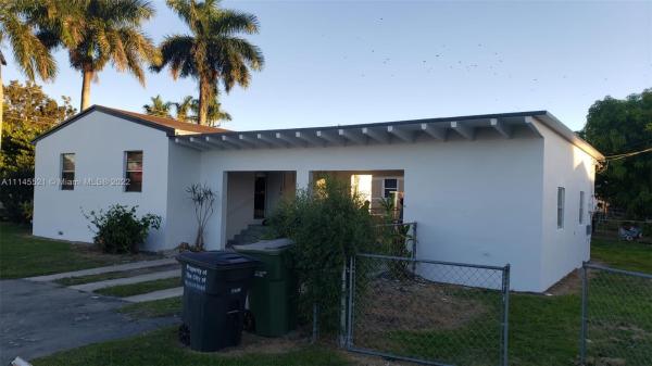 Newport, 942 NW 6th Ave, Homestead, Florida 33030, image 2