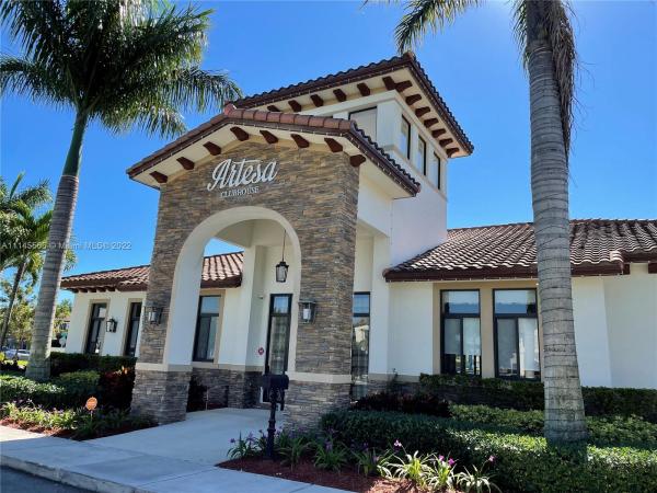 Artesa At Coco Palm Estates, Princeton, Florida 33032, image 2