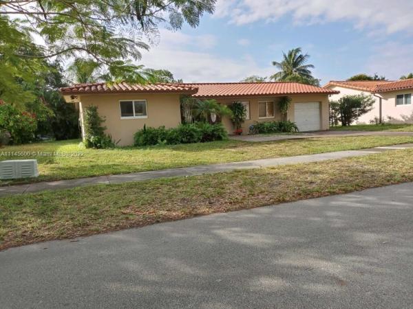 Miami Lakes Residential, 6800 White Oak Dr, Miami Lakes, Florida 33014, image 1