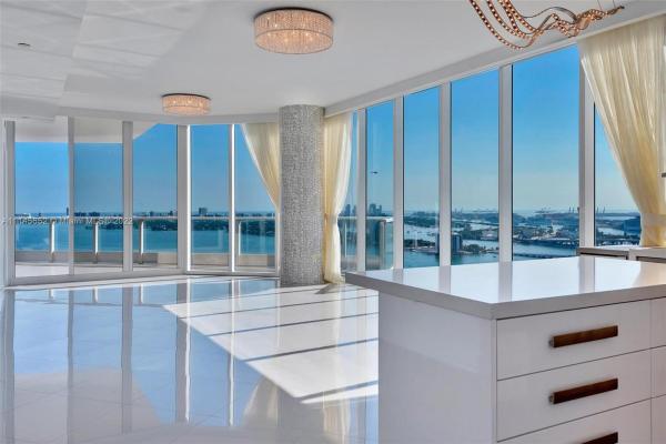 Paramount Bay, 2020 N Bayshore Dr #2902, Miami, Florida 33137, image 2