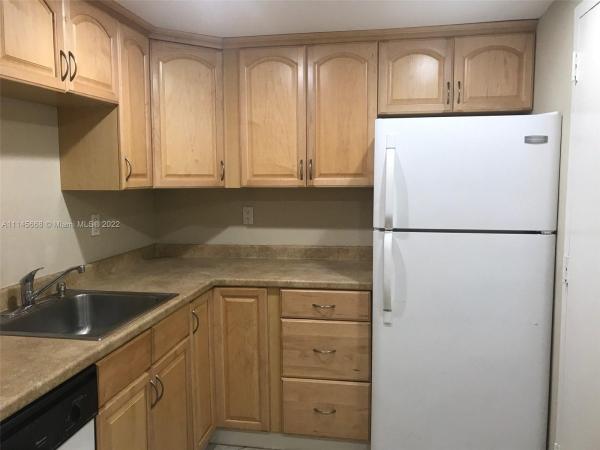 Bayview Palms, 1805 Sans Souci Blvd #403, North Miami, Florida 33181, image 2