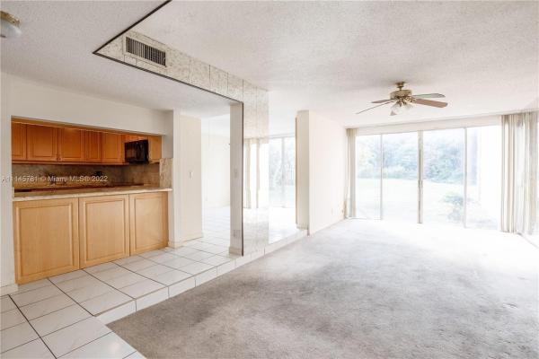 Live Oak Of Pine Island Ridge, 9450 Live Oak Pl #109, Davie, Florida 33324, image 2