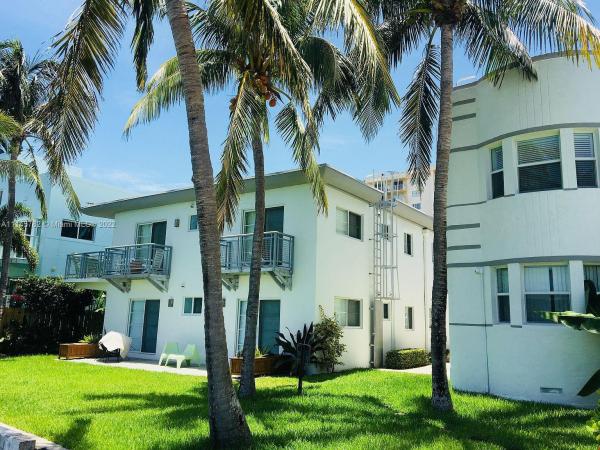 Bay Court, 6905 Bay Dr #18, Miami Beach, Florida 33141, image 2