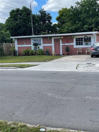 Breezyway Manor, 1239 SW 35th Ave, Fort Lauderdale, Florida 33312, image 1