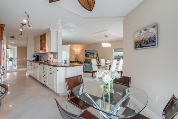 Sheridan By The Beach, 1440 Sheridan St #25F, Hollywood, Florida 33020, image 2