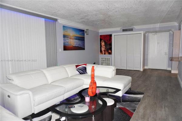 Ellington At County Line, 700 NW 214th St #602, Miami Gardens, Florida 33169, image 2