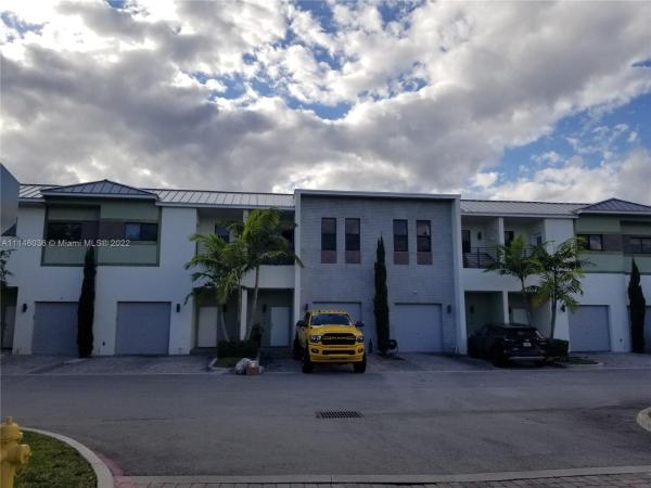 Strata At Plantation, 913 NW 45th Ter, Plantation, Florida 33317, image 1