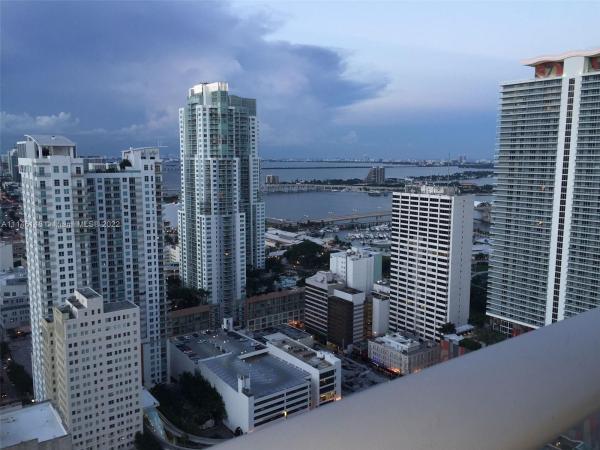 Centro, 151 SE 1st St #PH06, Miami, Florida 33131, image 2